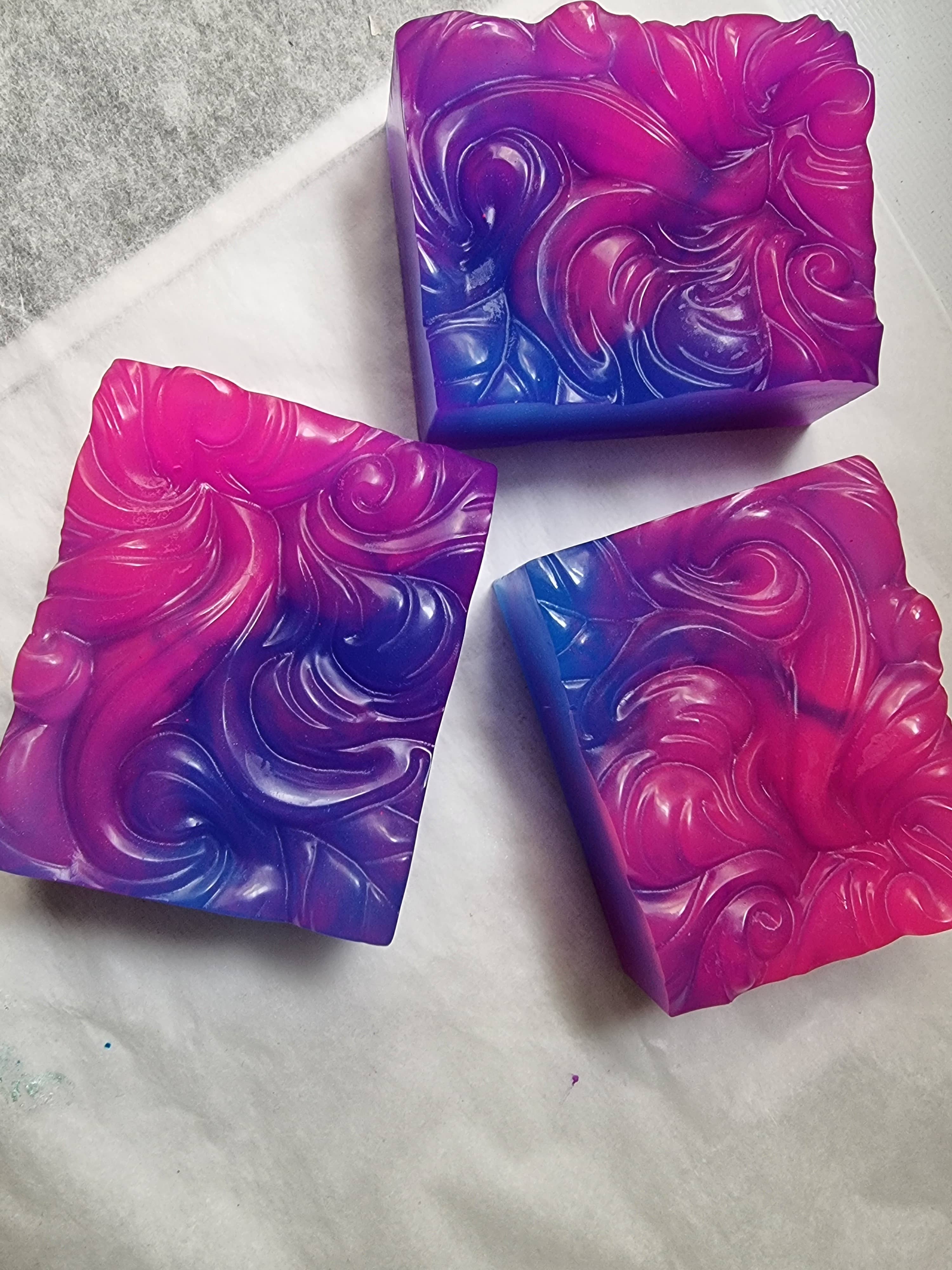 De Unique Fragrance – wholesale Bar Soap – Fruity bubblegum bar soap2