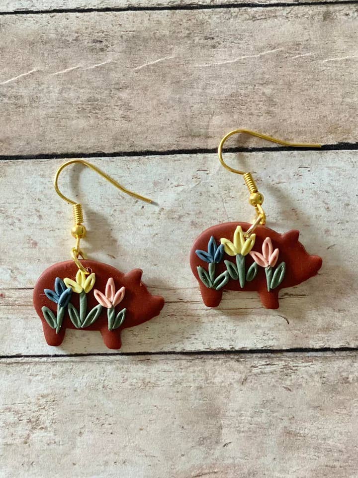 Spring Pig bengelen voor wholesale door SmallTownClayCo