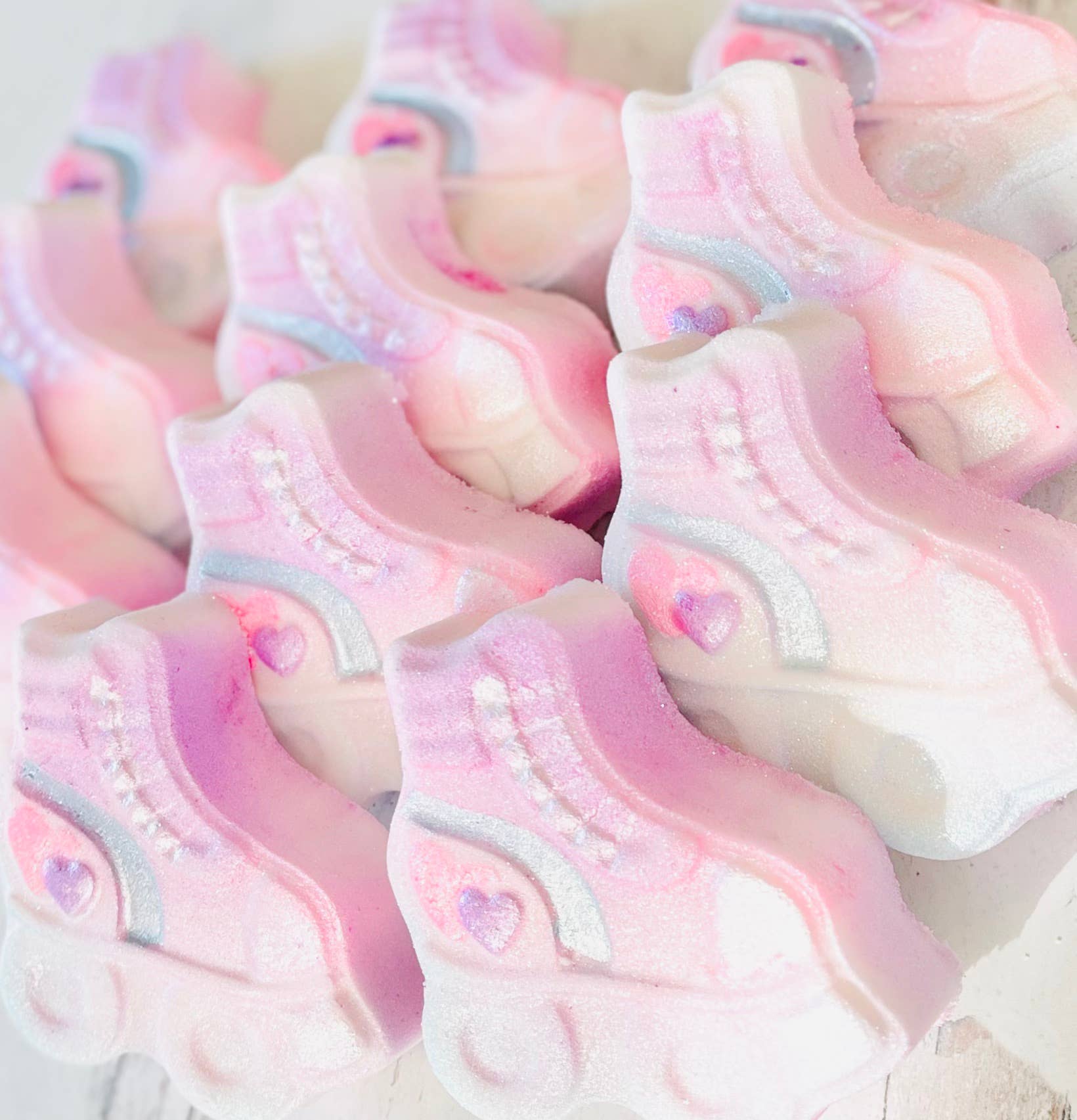 The Burlap Barn Company - Wholesale Bath Bomb/Fizz - Roller Skate Bath Bomb4