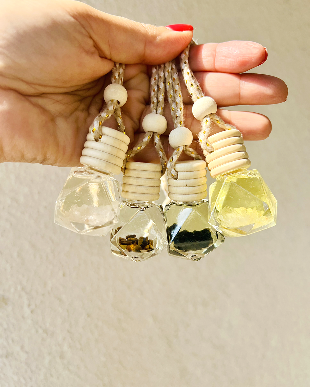 Scented Gems - Vendita all'ingrosso Deodorante per auto - Unisex - Diffusore per auto con cristalli | Profumatori per auto Gem1