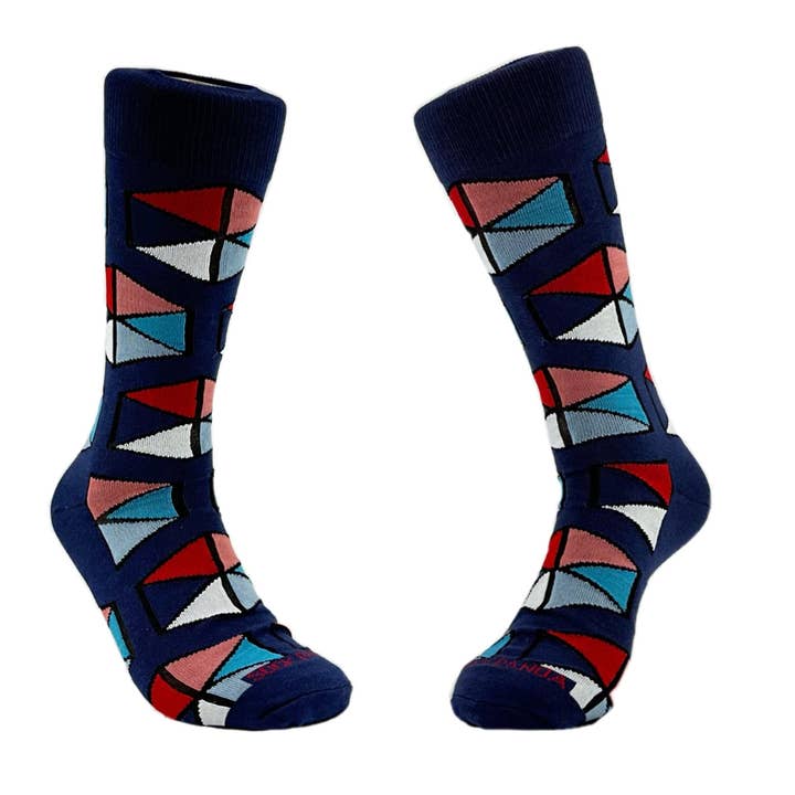 Chaussettes à motif drapeau hexagonal de la marque Sock Panda pour la vente par Sock Panda