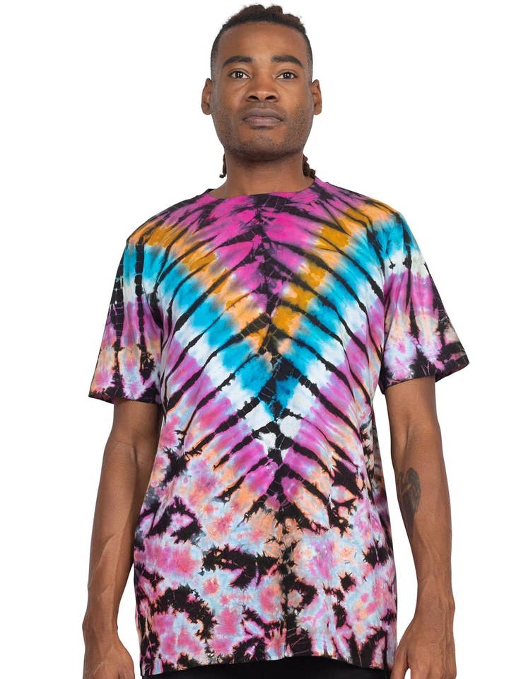 T-shirt tie-dye unisexe pour la vente par Lakhays Collection Inc.