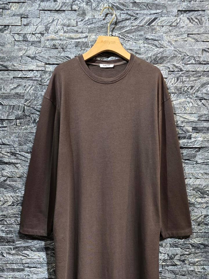 Choco Maxi sweatshirt dress with two side pockets, round neck 3267 for wholesale on Faire0