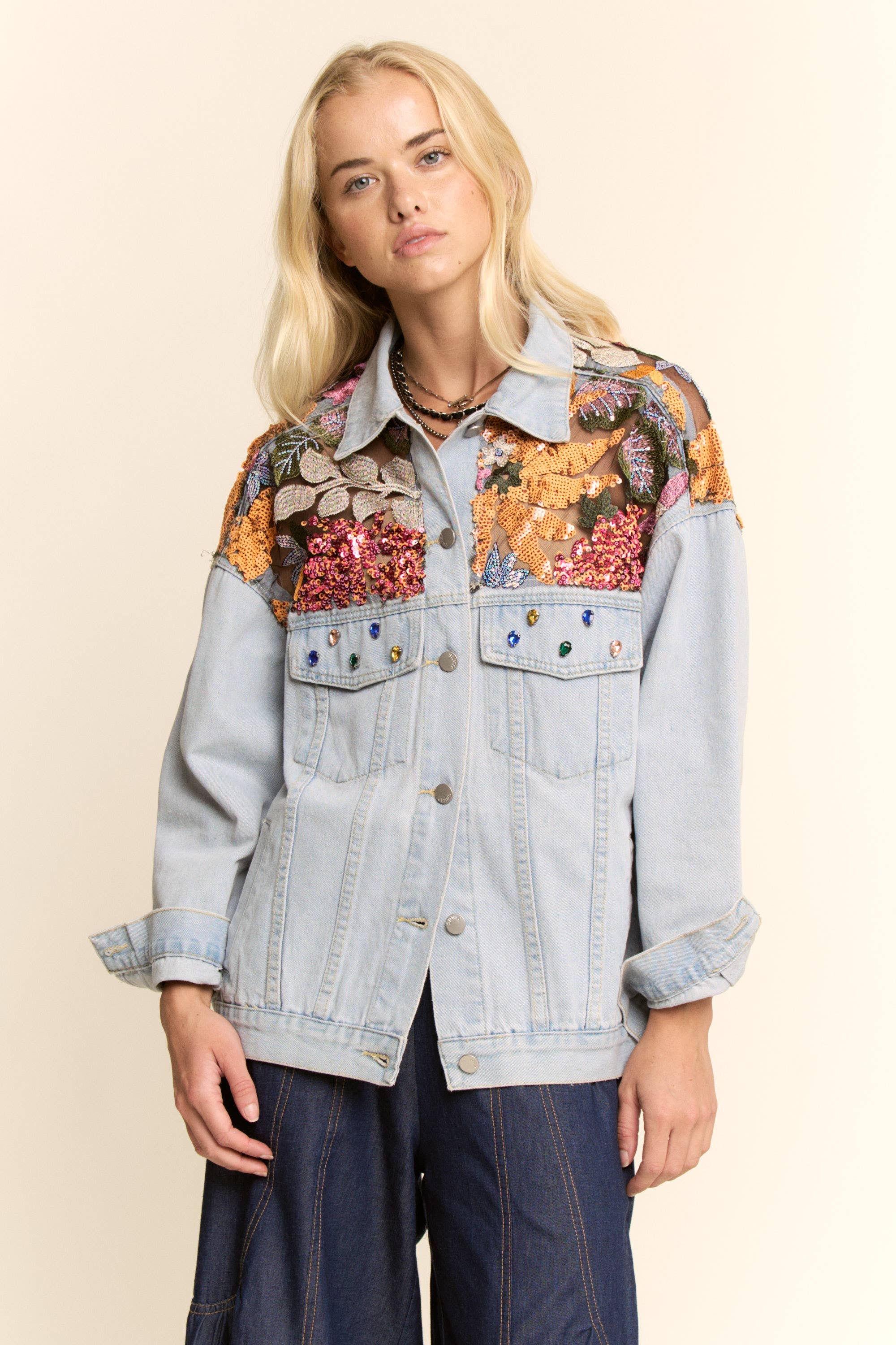 LIGHT WASH DENIM JACKET WITH VIBRANT EMBROIDERED for wholesale on Faire2