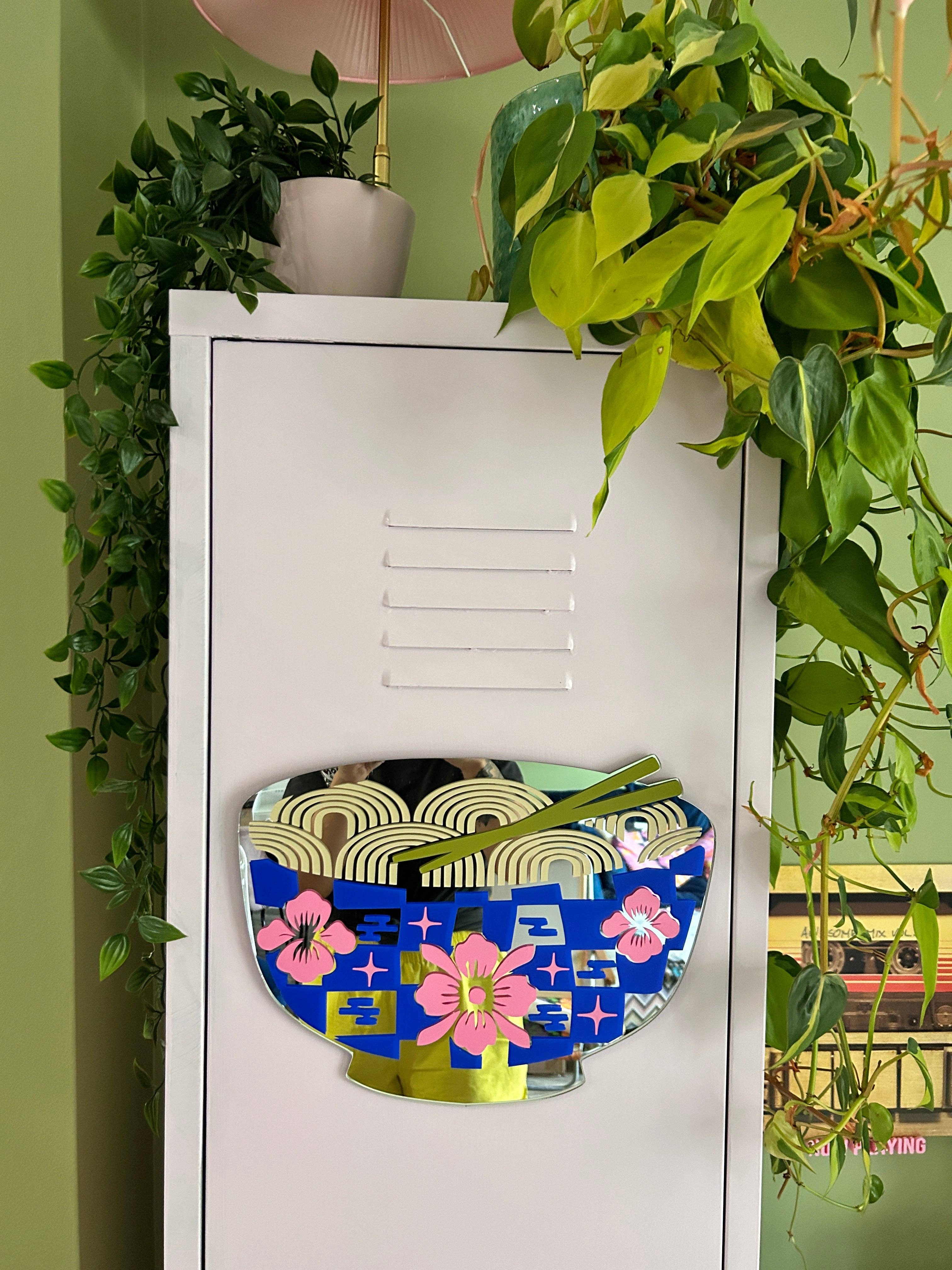 Printed Weird – wholesale Wall mirror – Ramen Noodle Bowl Mirror6