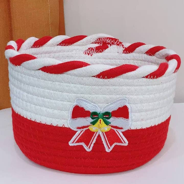 Schema di ricamo per cesto porta fiocchi regalo di Natale per la vendita all'ingrosso da parte di maison sympa