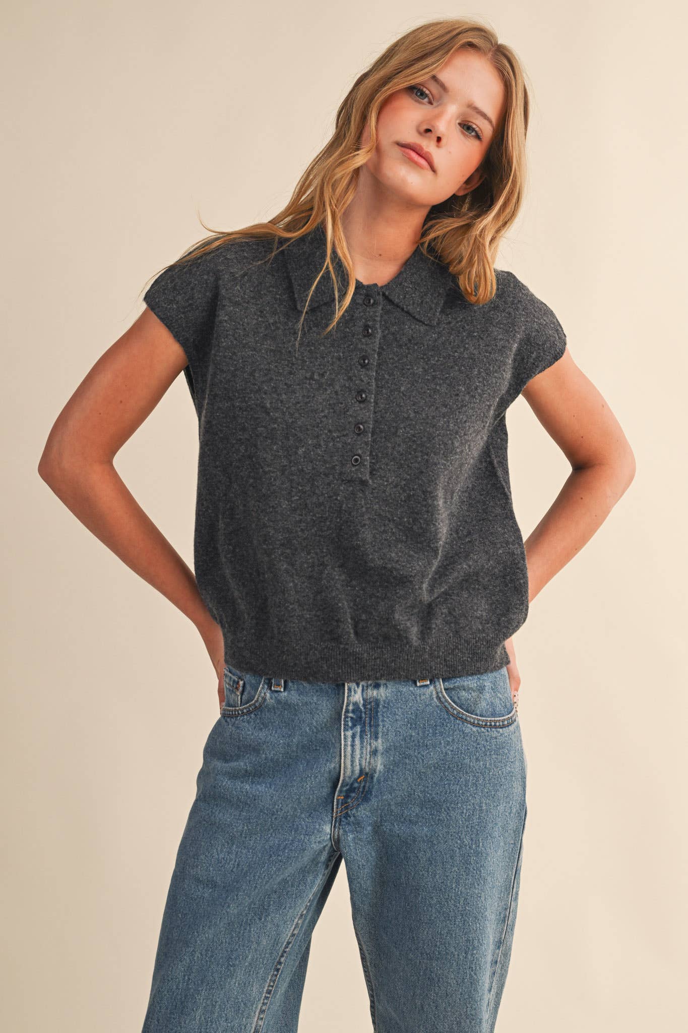 &MERCI – wholesale Tröjväst – Dam – ÄRMLÖS TRÖJA MED KRAGE MSW1123154