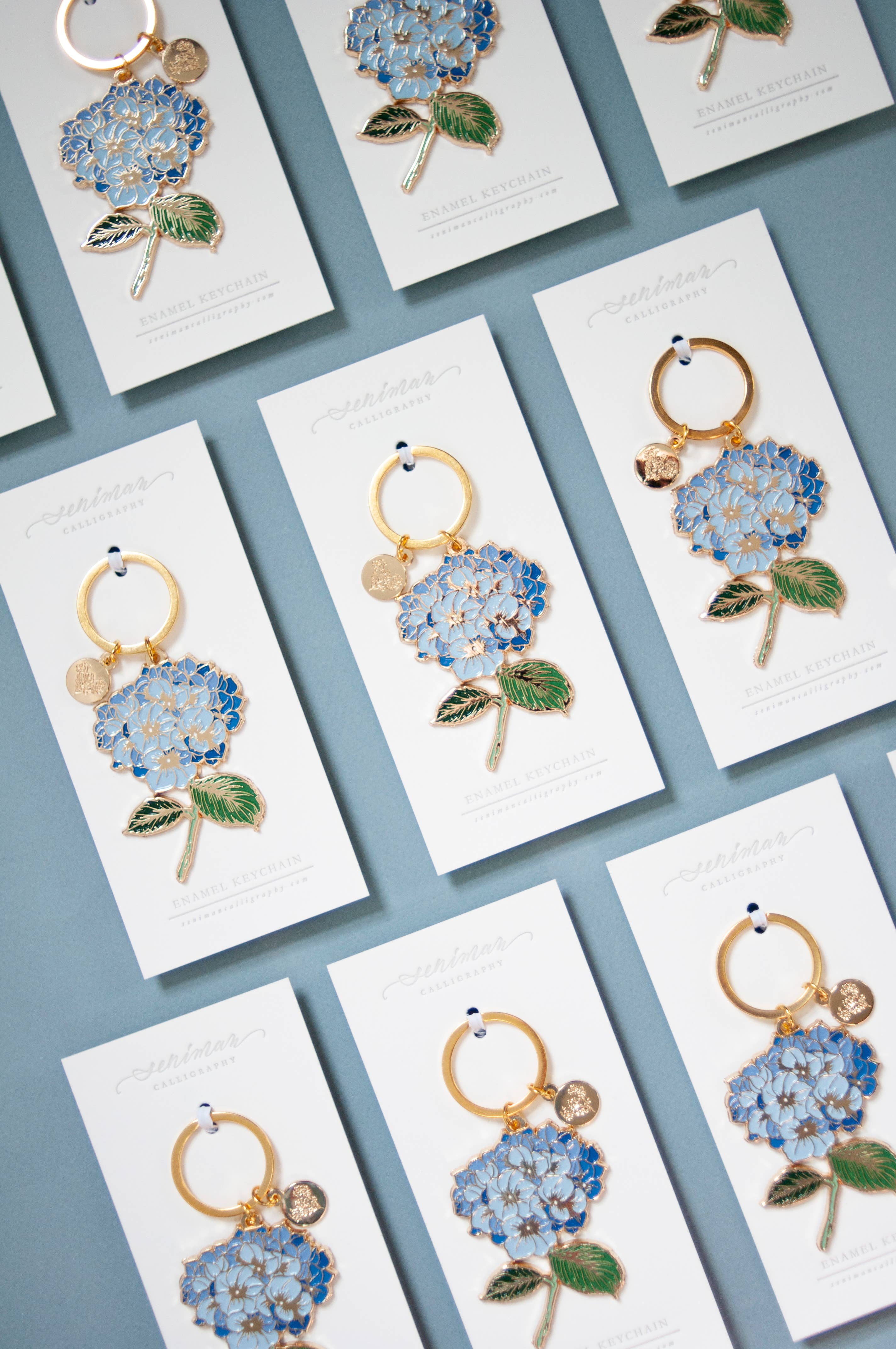 Seniman Calligraphy - Wholesale Keychain - Women's - Blue Hydrangea Gold Soft Enamel Key Chain3