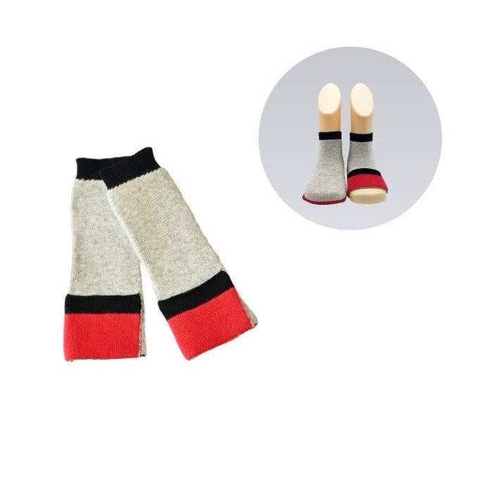 Chaussettes antidérapantes pour bébé - Gris/Rouge pour la vente par Peekaboo Socks