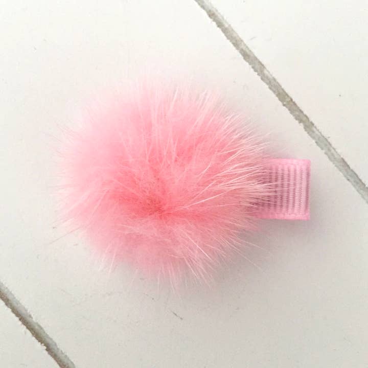 Pimpilotta – Engroshandel Hårspænde - Børn – Mini Classic Collection: mini hårklip med ægte pels hjemmesko1