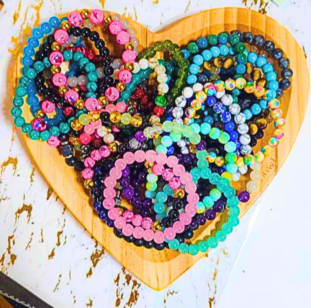 Paradise Island Gold and Silver - Wholesale Beaded Bracelet - BULK: Bracelet Confetti – Lot of 24 Beaded Bracelets (Mixed)1