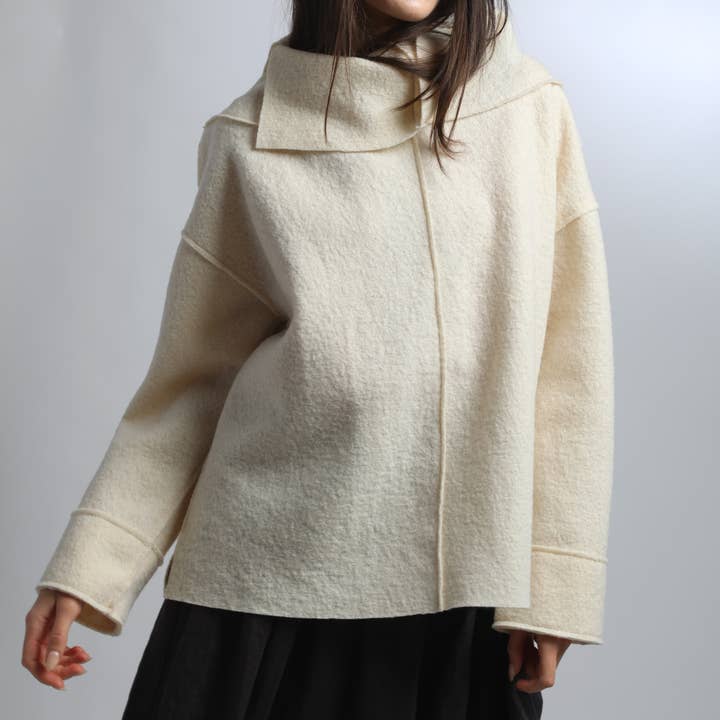 Knotium - Wholesale Knitted jumper – Women′s - JAMIE Loose Boiled Wool Sweater with High Split TurtlenecK3