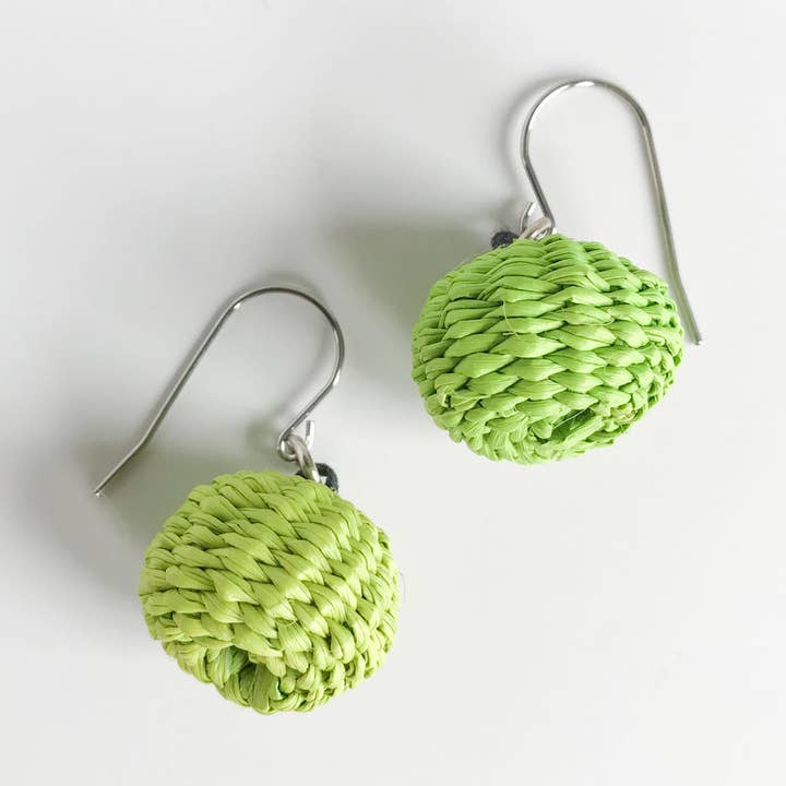 Iraca Candy Single Earrings for wholesale by Belart Fair Trade