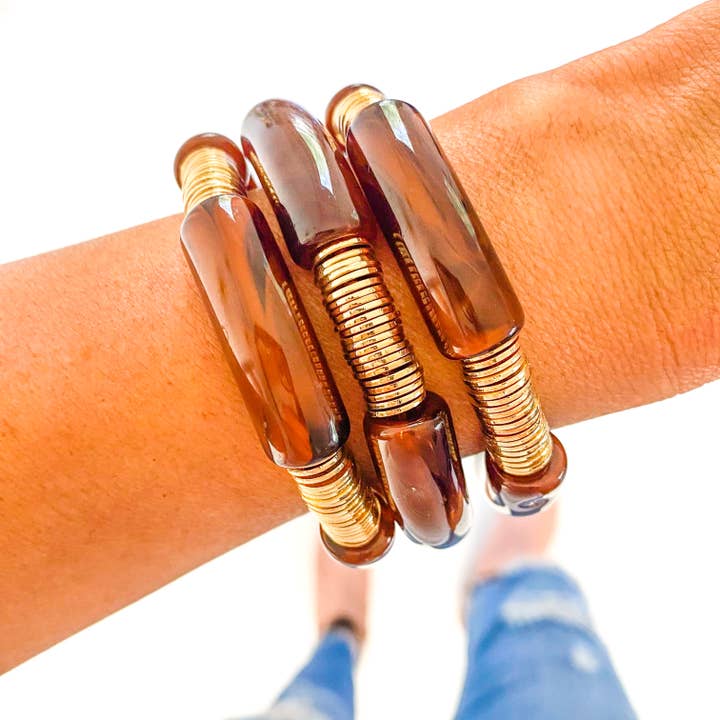 Savvy Bling - Wholesale Beaded Bracelet - Coco Cola Brown Acrylic Tube Bamboo Bracelet