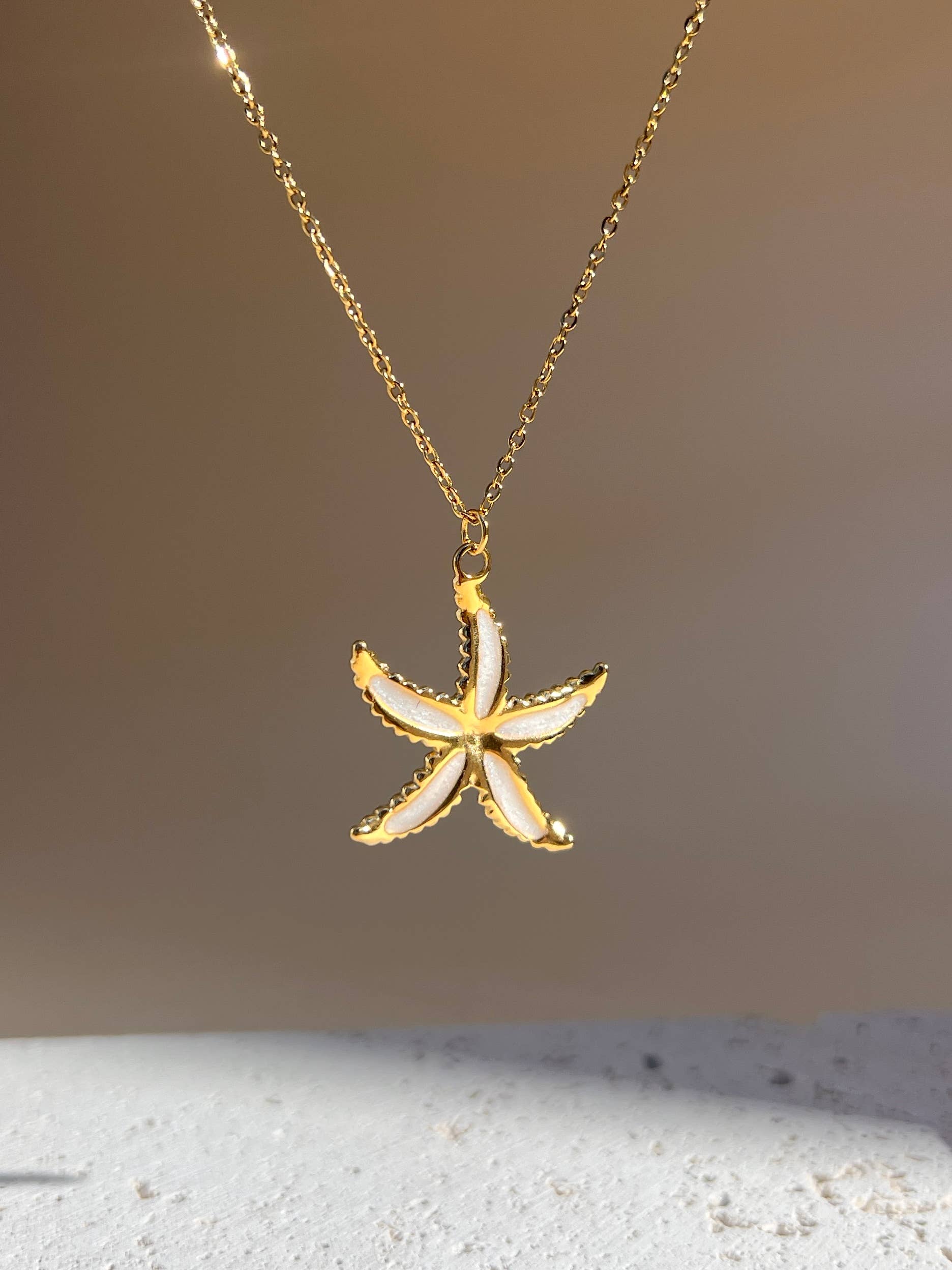 COSMOS - Wholesale Pendant/Charm Necklace - Stainless steel necklace with gold enamel starfish2