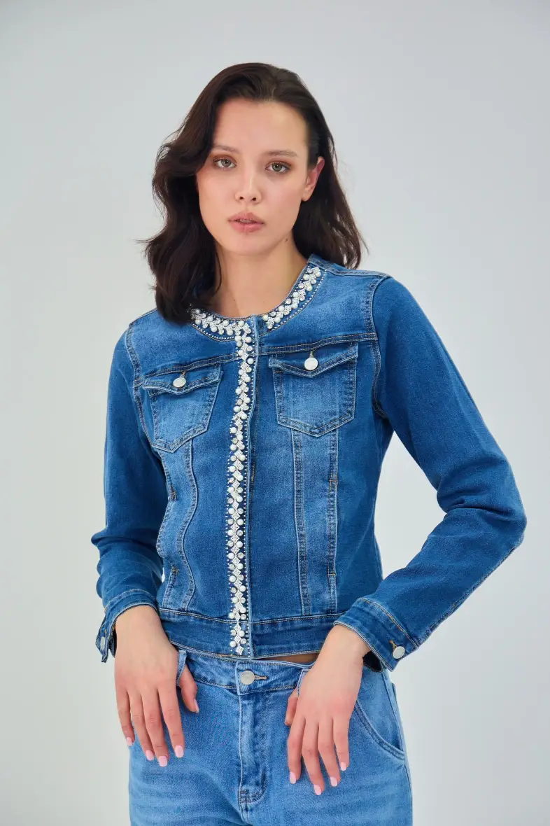 ANA & LUCY - Wholesale Denim Jacket - Women's - WOMEN'S JEANS JACKET - “Charlène” (Pearl and Strass)5