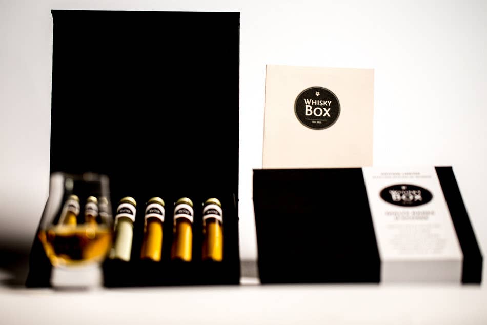 Whiskybox - Wholesale Whiskey - Tasting box of 6 Scottish whiskeys1