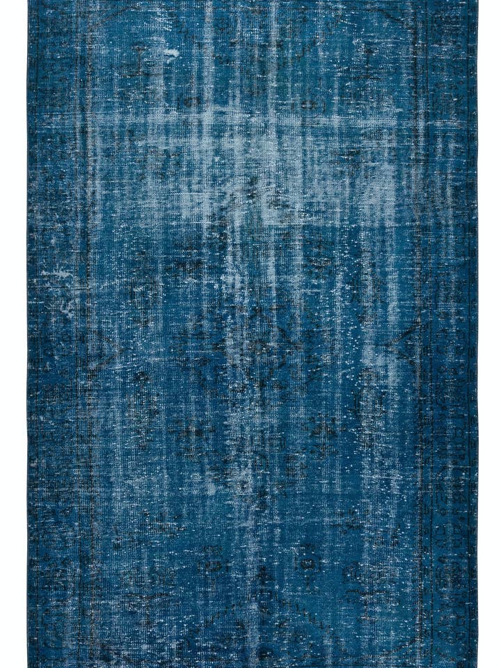 Alfombra turca desgastada de 6,2x10 pies, teñida de nuevo en color azul marino para venta al por mayor de Rug Specialist LLC.
