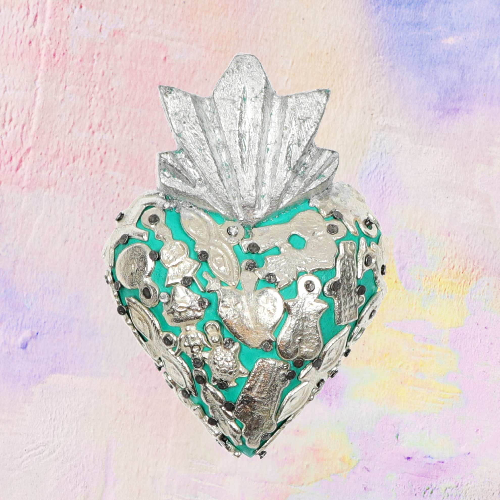 PINK PAMPAS - Vendita all'ingrosso Decorazioni da tavolo - Mini Cuore Sacro in legno artigianale messicano con ex voto1