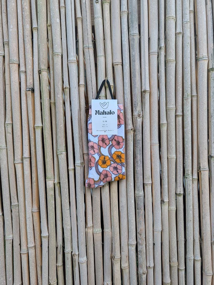 Koloa Farms - Wholesale Socks - Unisex - Retro Hibiscus Socks - Hawaiian Print Socks - Pink Flower4