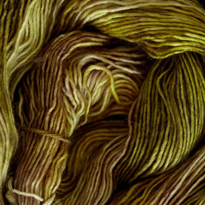 Urth Yarns - Wholesale Yarn - Olio | 23072