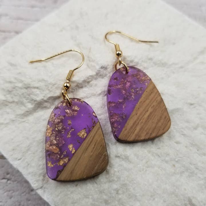 Treasure Wholesale - Wholesale Dangle Earrings - Wood & Resin Gold Foil Earrings