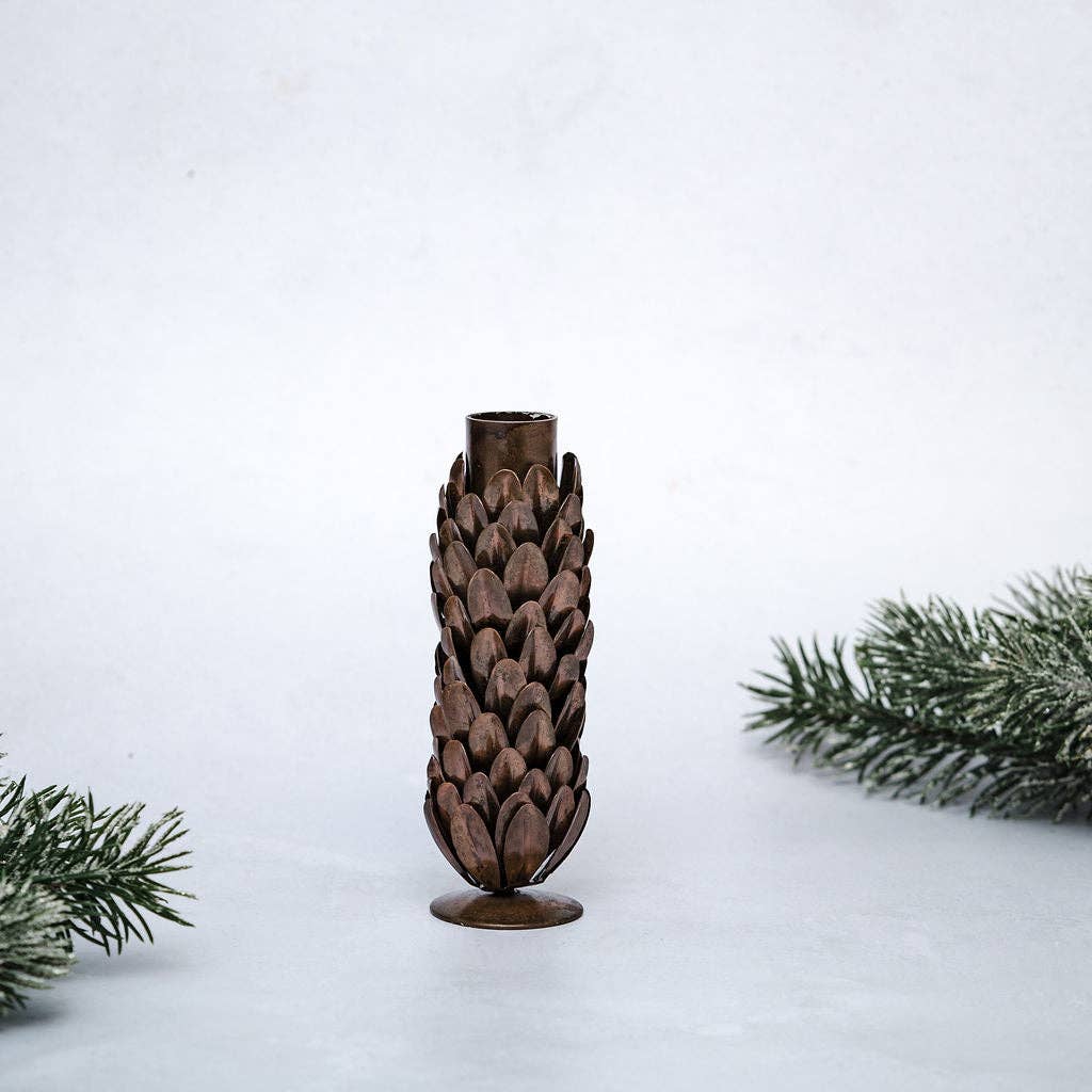 Bollywood Christmas – wholesale Ljushållare – Strobilus ljusstake i ormbunksform2