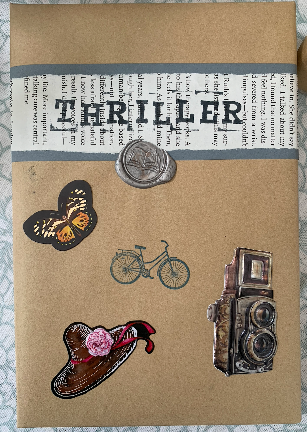 The Book & The Bean - Wholesale Thriller & Suspense - Blind Date with a Book - Thriller 3pk1