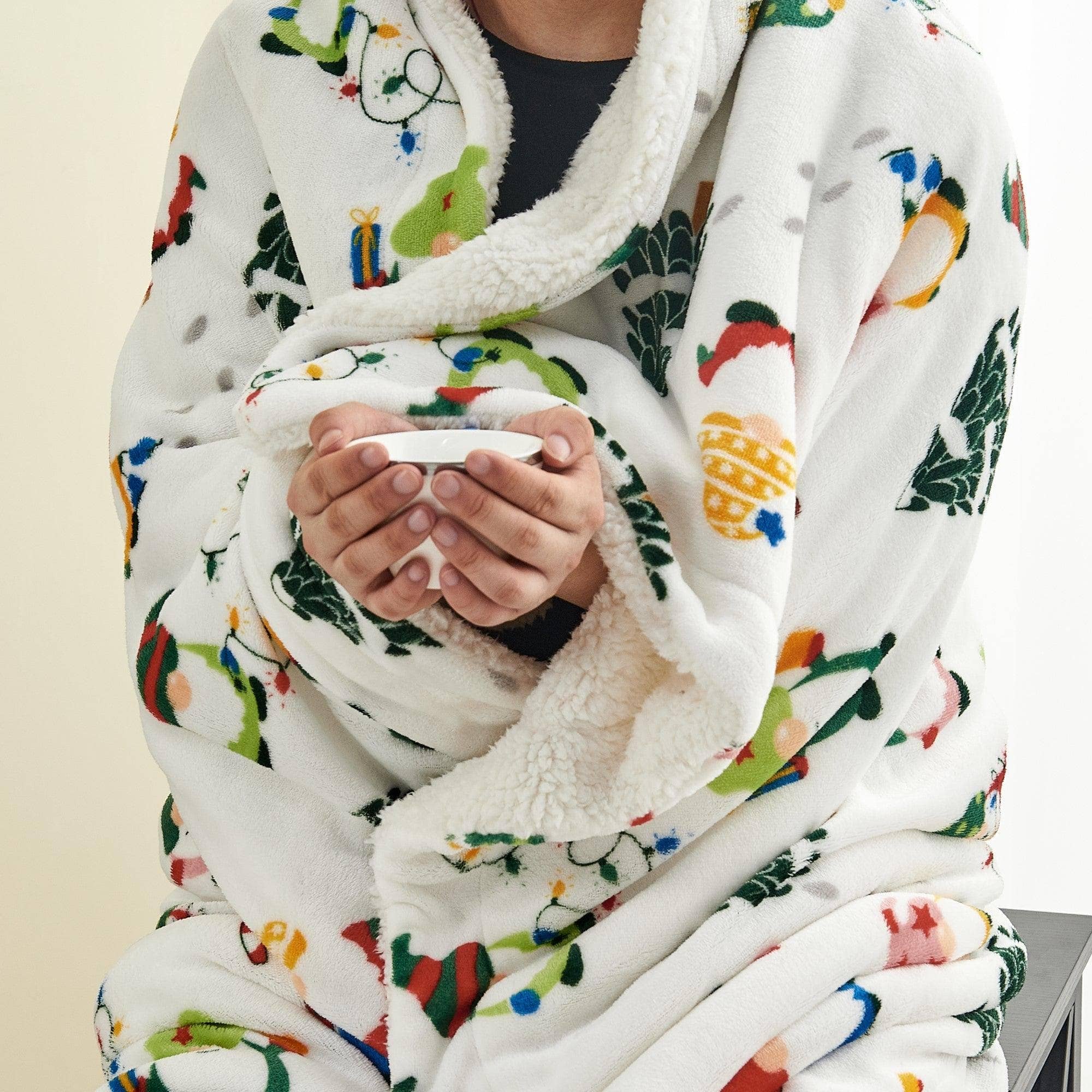 BH Collective - Wholesale Throw Blanket - Throw Blanket - Holiday Printed Sherpa - Esmay Collection29