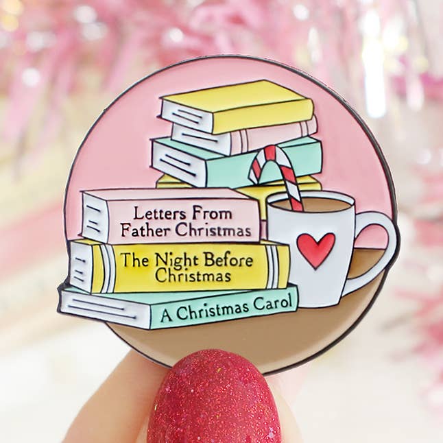 Anstecknadel aus Emaille für Weihnachtsbücher für den Großhandel von Kate Gabrielle