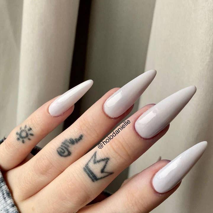 Twinkled T - Wholesale Press-on/fake nails - Gel Extension Tips - Stiletto ♥︎ Cream ♥︎ Long16