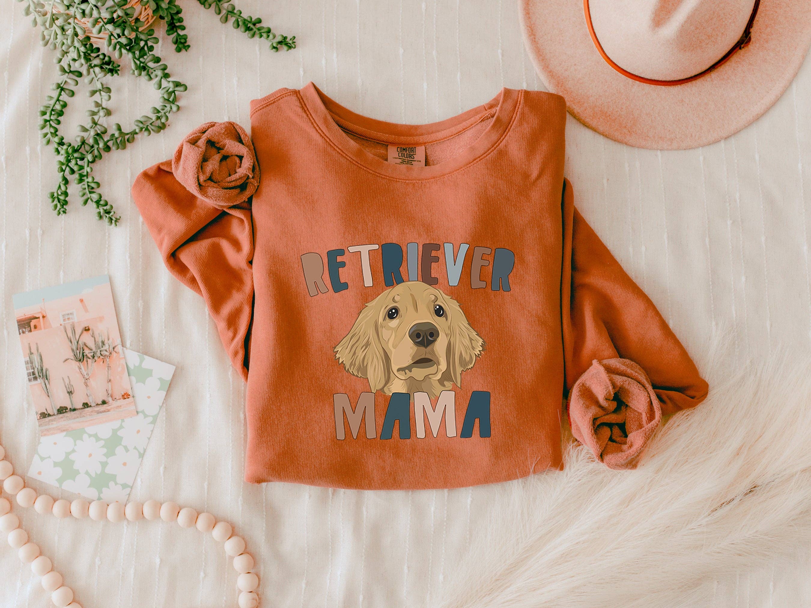 Verita Culture - Wholesale Graphic Sweatshirt - Women's - Golden Retriever Cute Dog Mom Comfort Colors Sweatshirt6