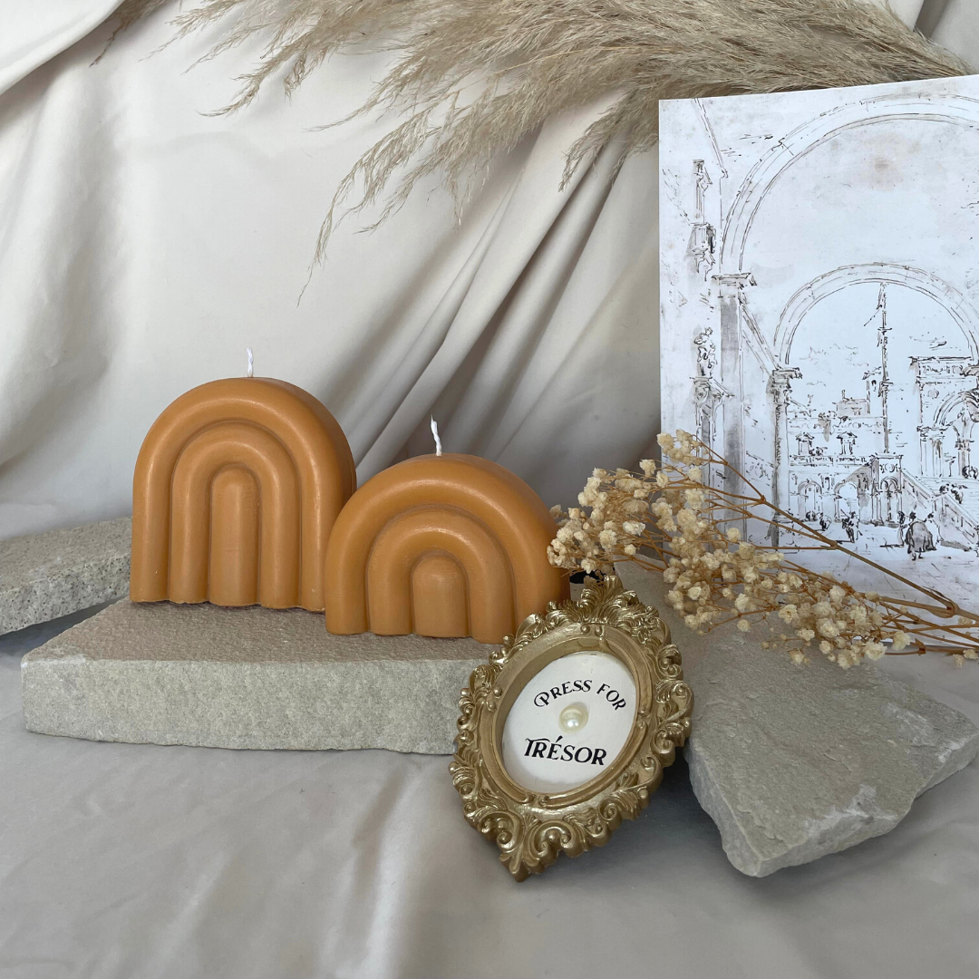 Trésor – wholesale Novelty candle – Parisian Arch Rust (Large)1