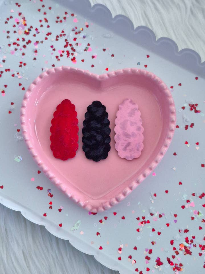 Lot de 3 pinces à cheveux ovales festonnées de 2,5 pouces - Velours léopard de la Saint-Valentin pour la vente par Dainty Delights Creations