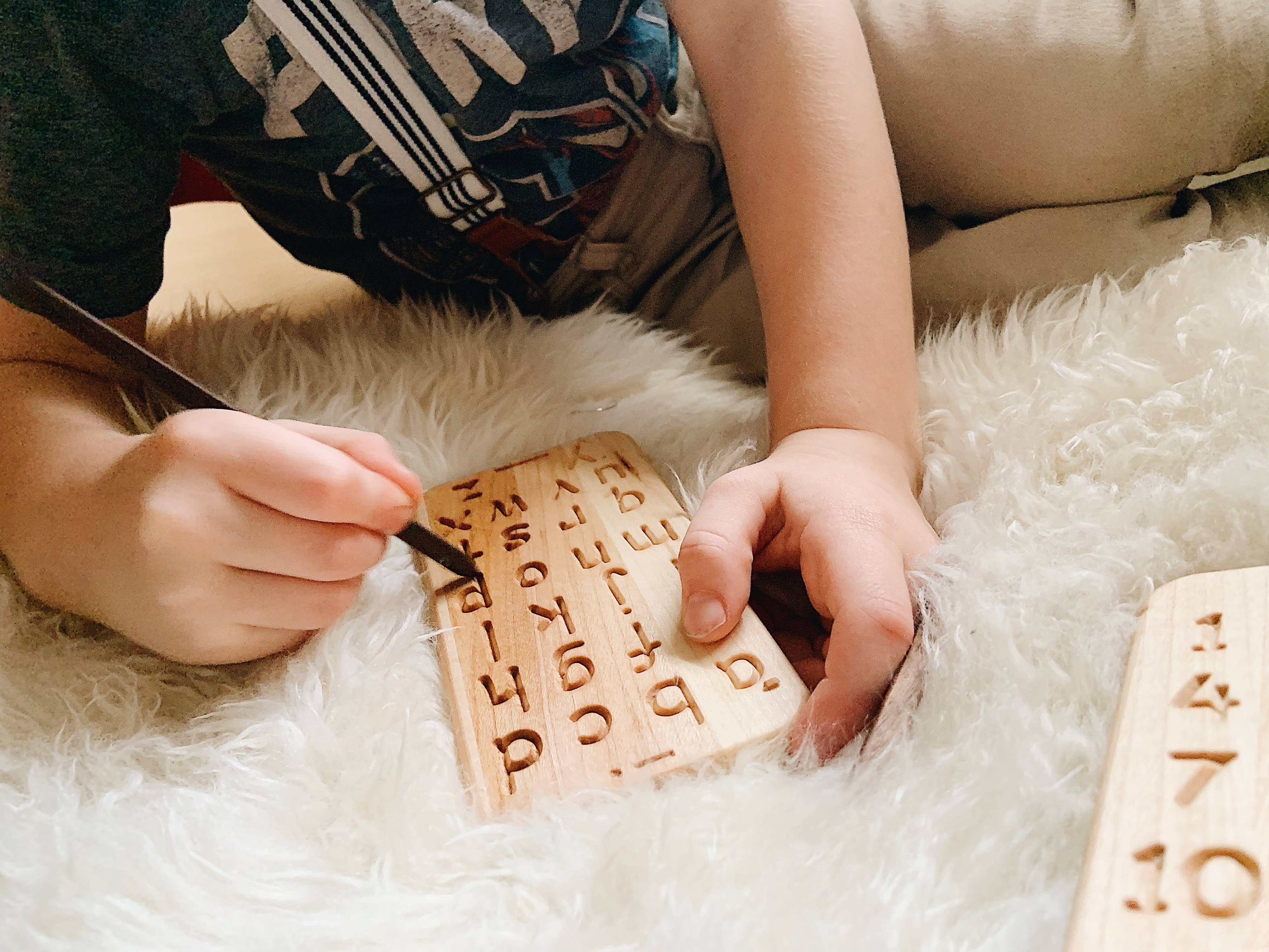 CUBOS - Wholesale Wood Toy - Kids - iDoddle (A substitute phone for your kids)6