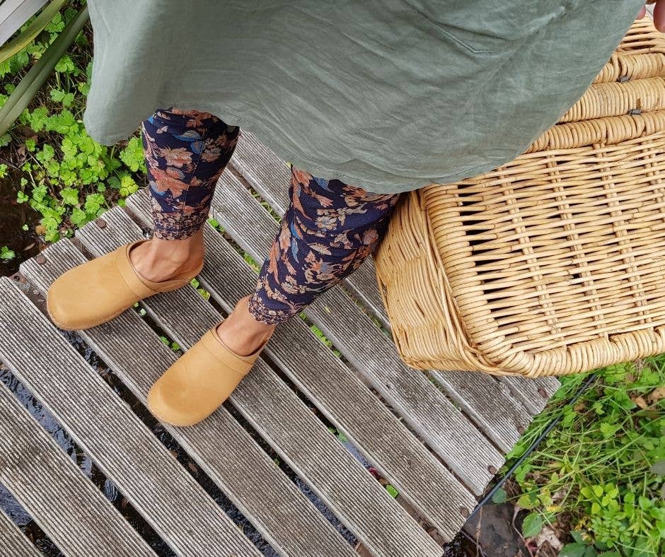 Love of Clogs - Vendita all'ingrosso Zoccoli - Donna - Zoccoli Greta in Nubuck Marrone Tan | Zoccoli svedesi5