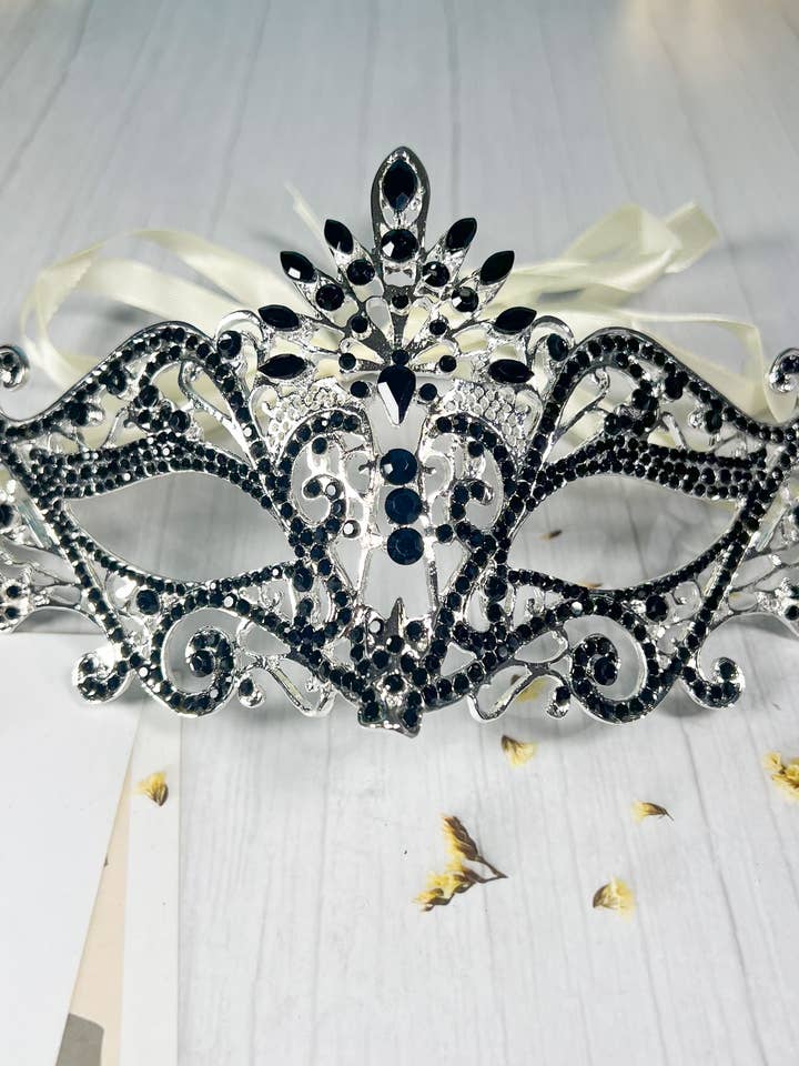 Happy Dream Gifts - Wholesale Costume - Unisex - Masquerade Mask Luxury Black Crystal, Rhinestone Silver Mask3