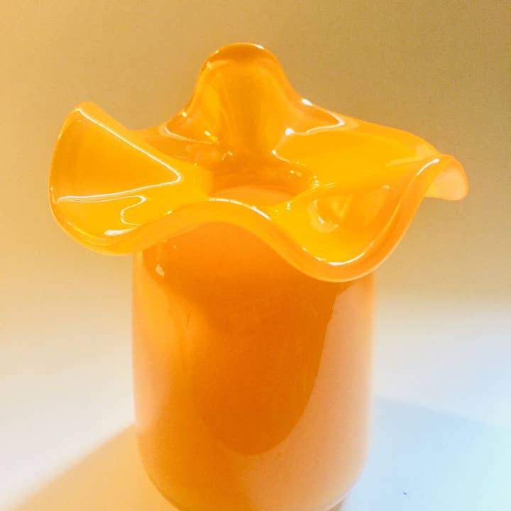 Terraglassworks - Wholesale Vase - Ruffle Bud vase8