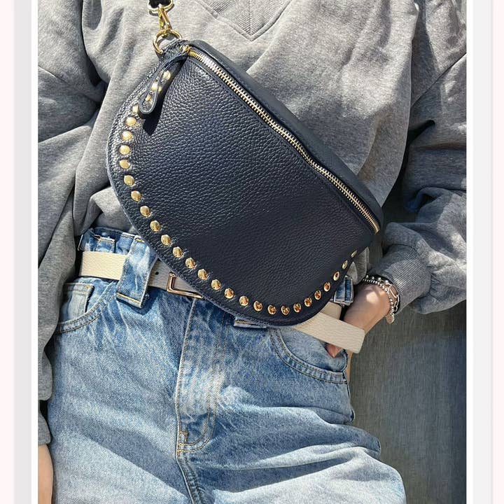 Z et Z - Wholesale Belt Bag - Women's - Studded grained leather fanny pack1