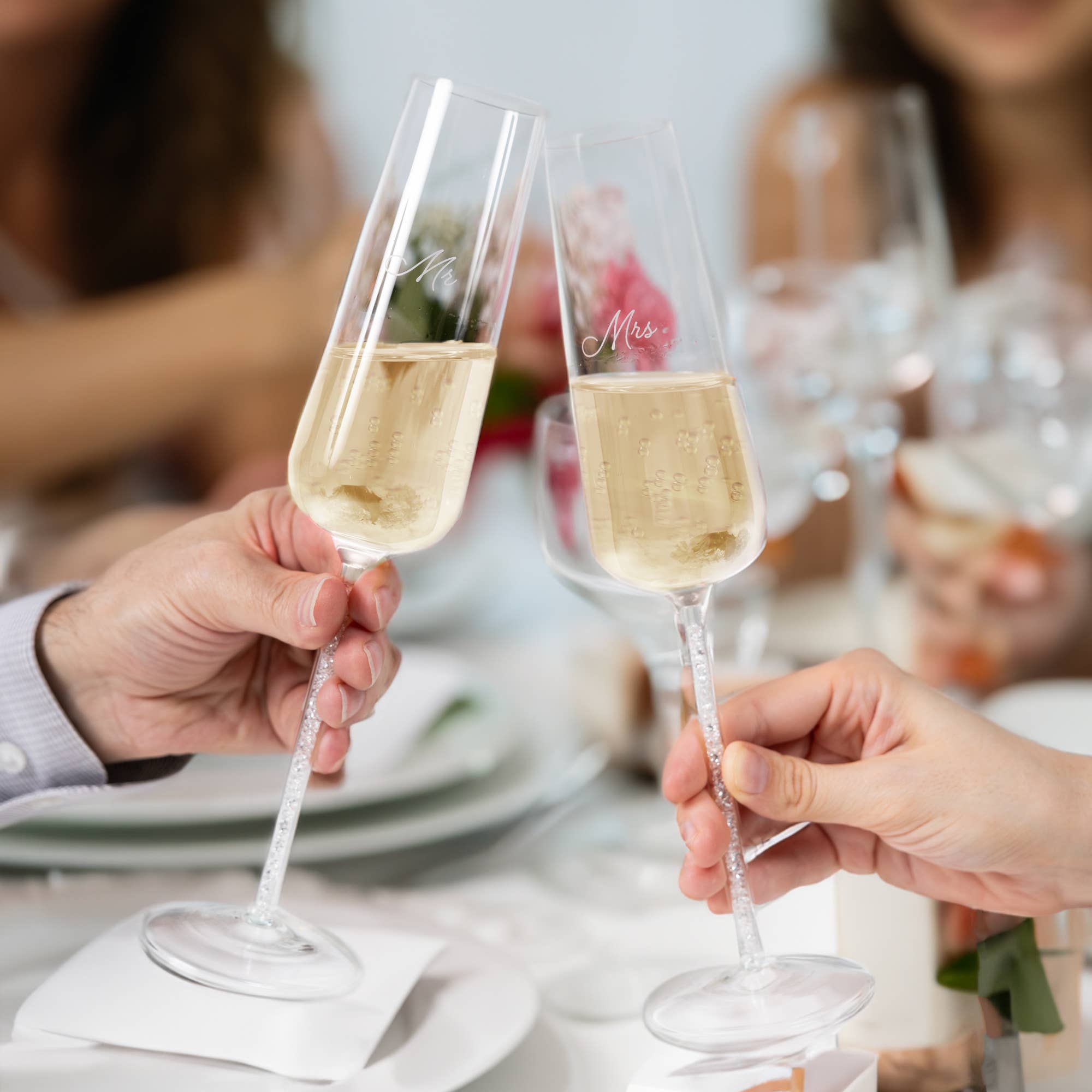 Pavilion - Wholesale Champagne Flute - Mr. & Mrs.  -  Gift Boxed 7 oz Glass Toasting Flute Set1