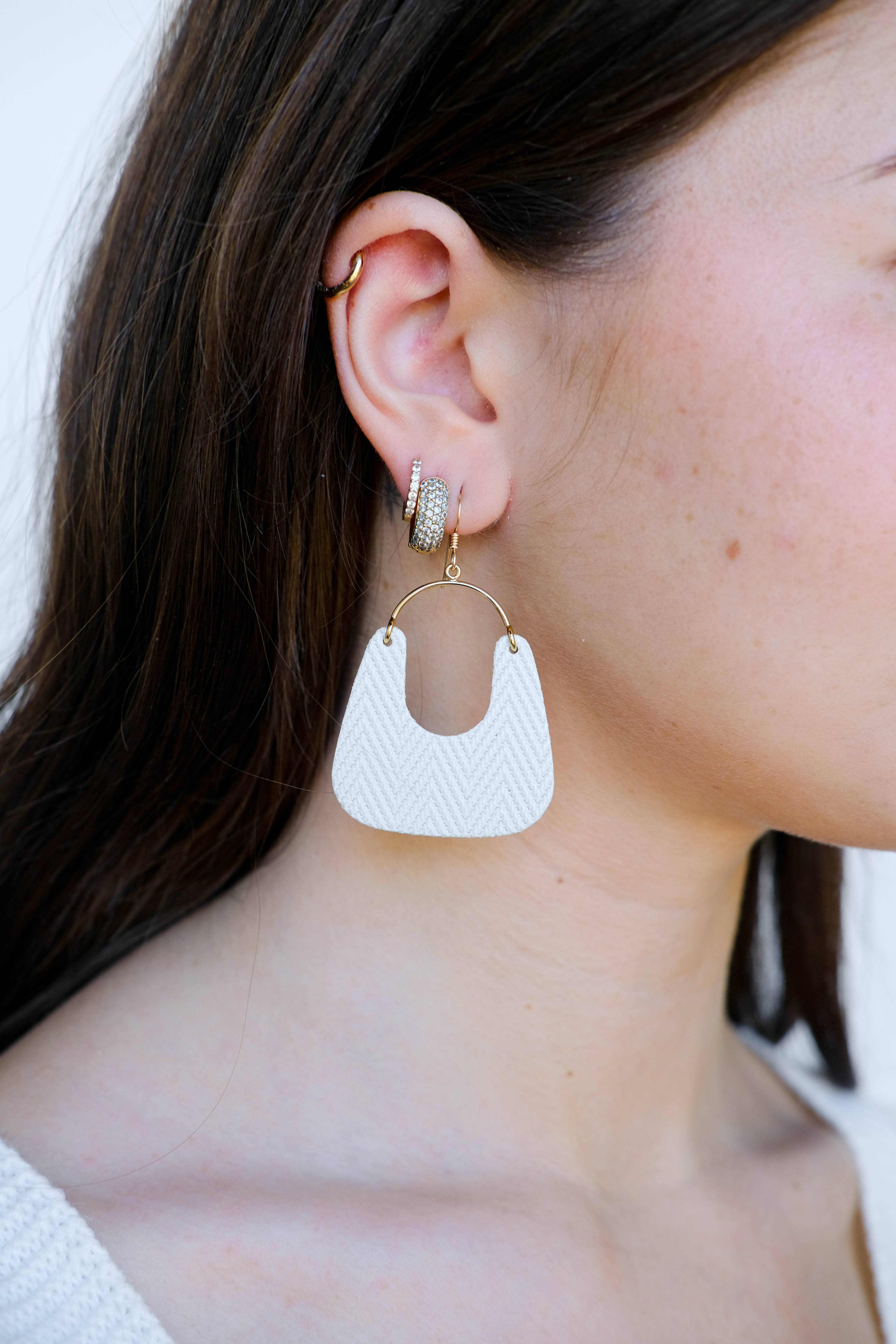 Nickel and Suede - Venta al por mayor Pendientes colgantes - Soft Pearl Noras2