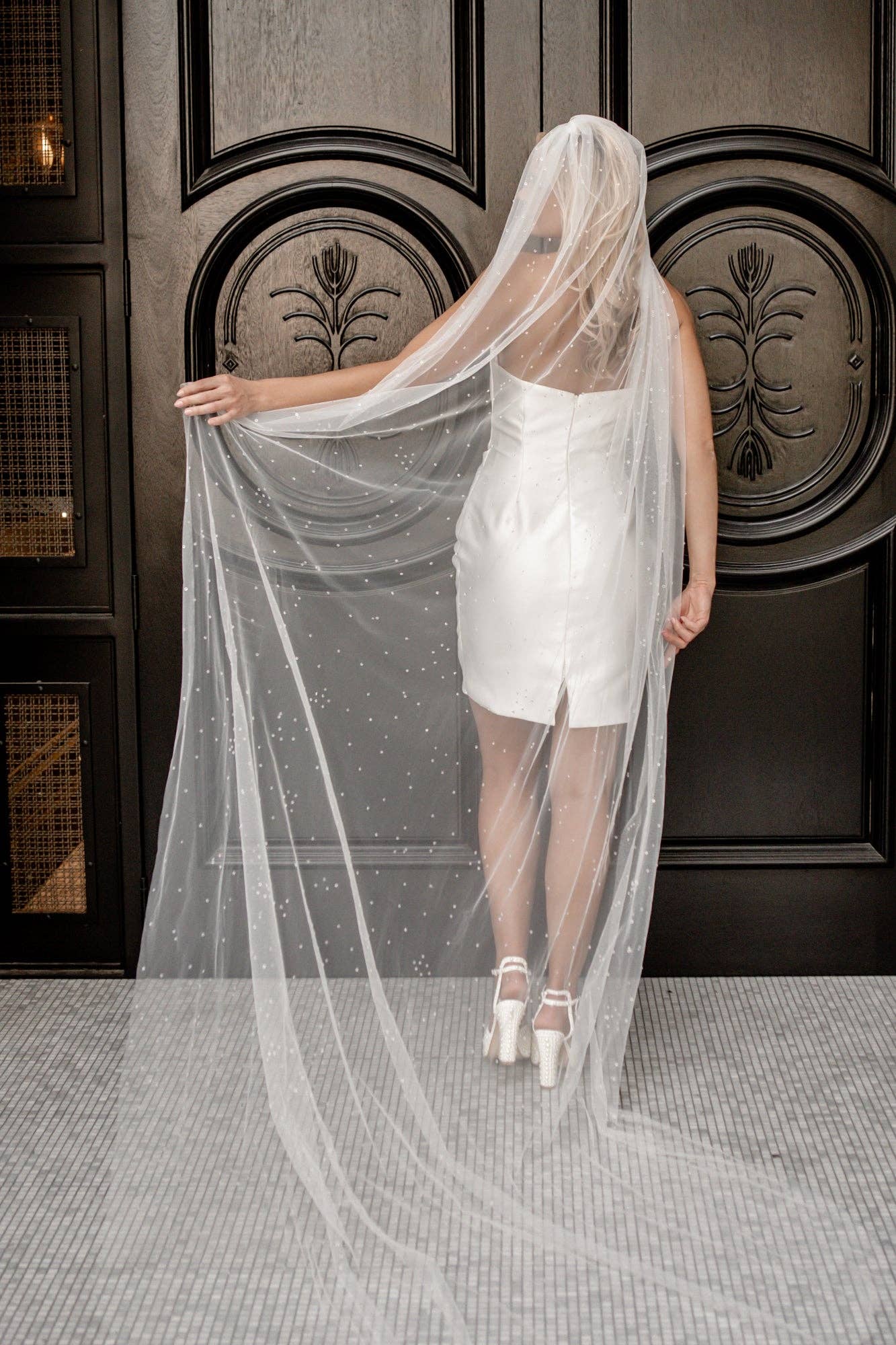 Heirloom Bridal Company - Wholesale Veil - Women's - Dew Drop Veil2