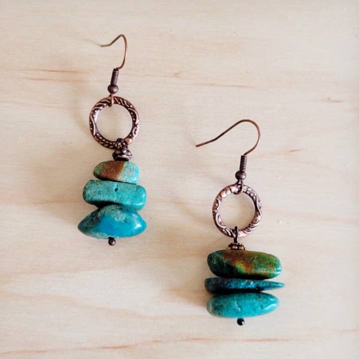 Orecchini con pietre preziose impilate turchesi naturali 245q per la vendita all'ingrosso da parte di The Jewelry Junkie