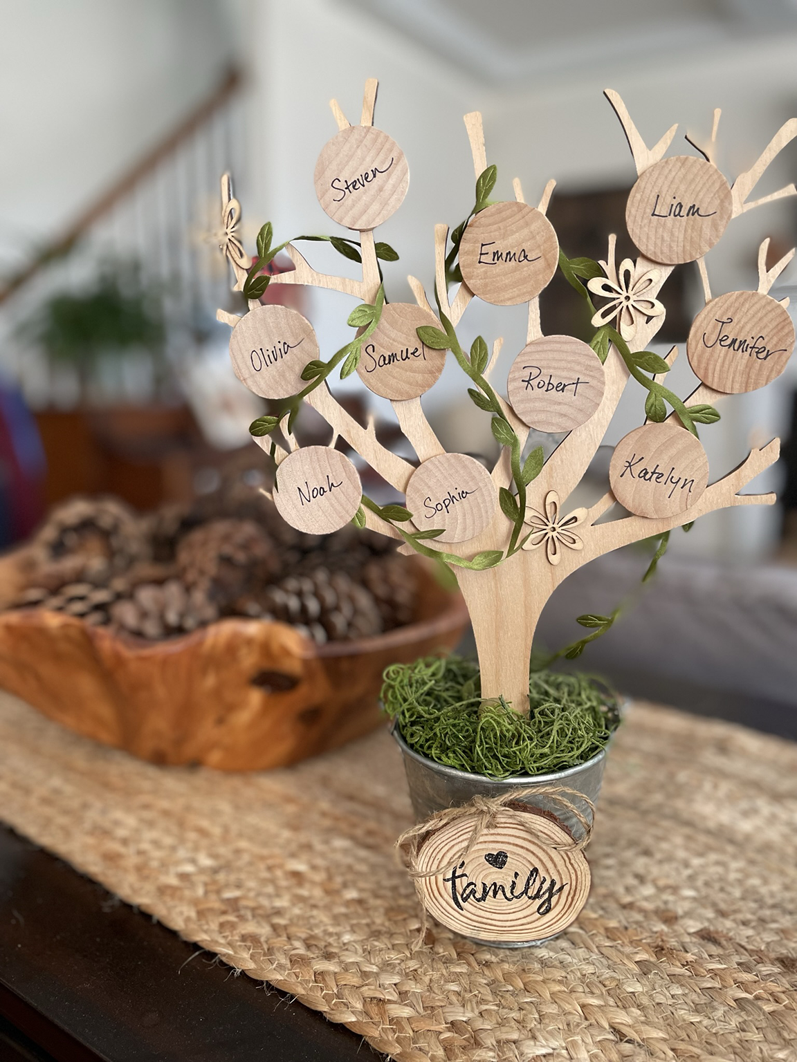 FamilyTree Traditions LLC - Wholesale DIY Craft Kit - Rustic Family Tree, Craft Kit2