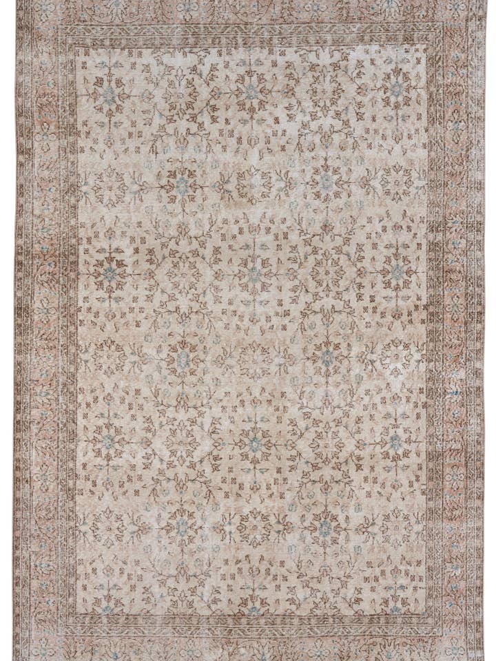 Alisha - 6'9" x 10'4" für den Großhandel von Biev