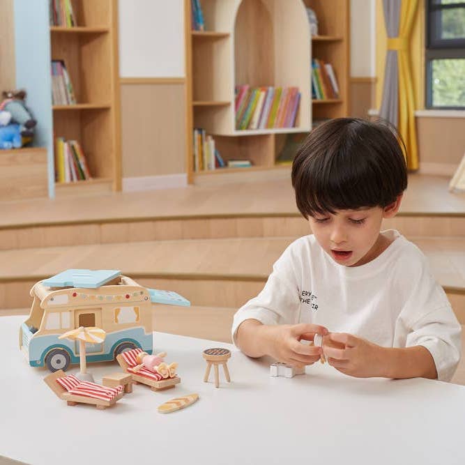 Commotion (Europe) BV - Wholesale Toy Set - Kids - Camper1