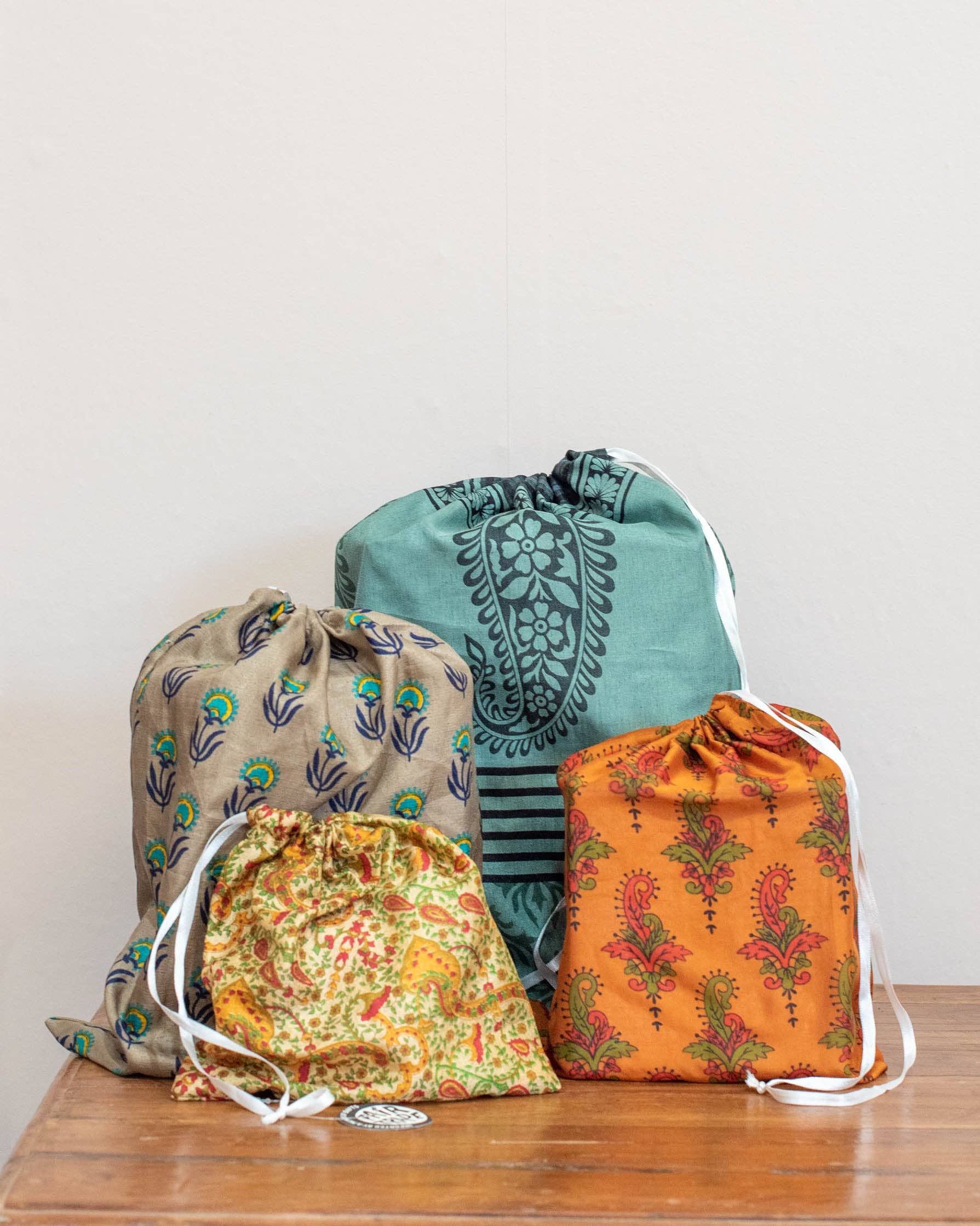 The India Shop – wholesale Gift bag set/pack – Set of 4 Recycled Sari Gift Bags0