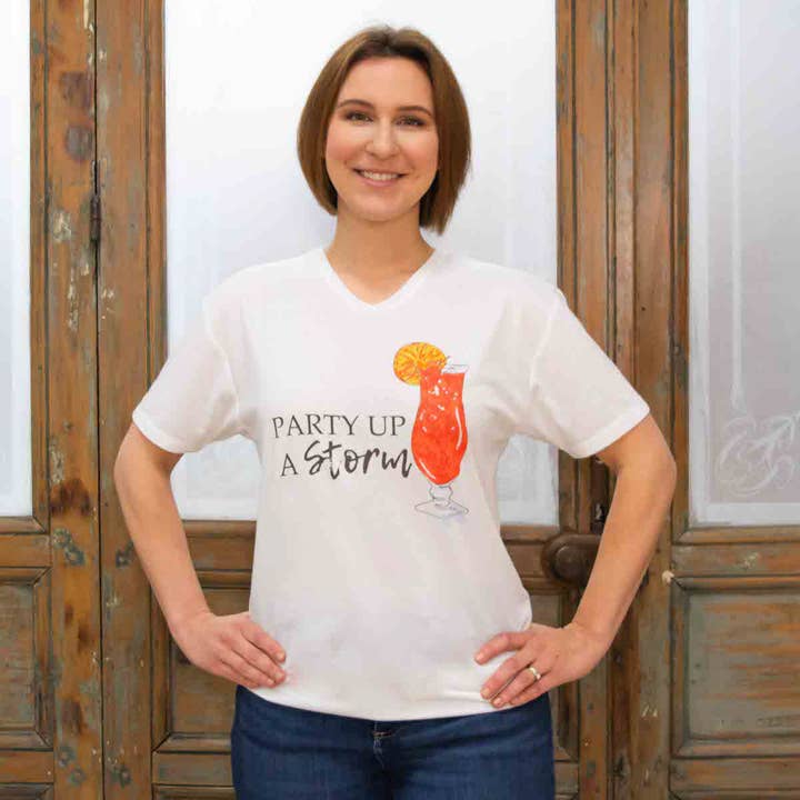 The Royal Standard – Großhandel T-Shirt mit Siebdruck – Damen – Party Up A Storm T-Shirt mit V-Ausschnitt, Weiß/Mehrfarbig1