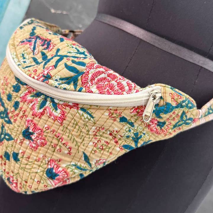 GYPSY STUDIO - Vendita all'ingrosso Marsupio - Donna - Borse in Cotone Kantha Trapuntato Boho Marsupio Avventura4