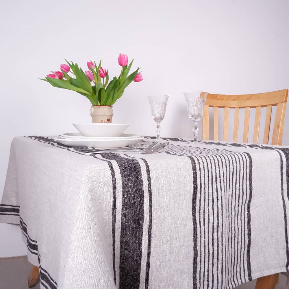 NorraVilla – wholesale Tablecloth – Linen Tablecloth Village Burgundy - Christmas Provence style2